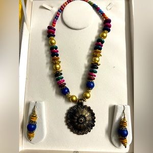 Beautiful multicolor necklace with earrings